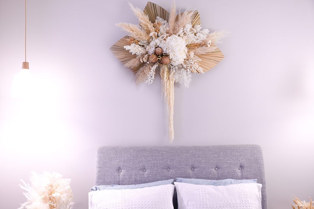 Neutral Dried Flower Wall Arrangement