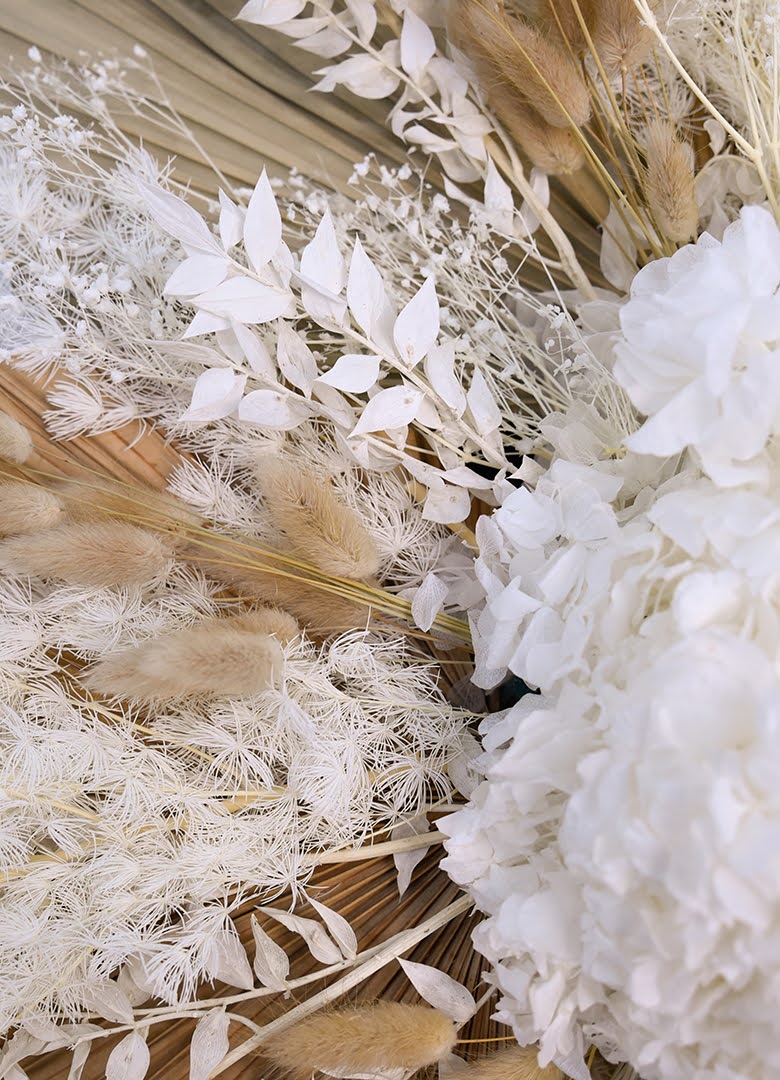 Neutral Dried Flower Wall Arrangement