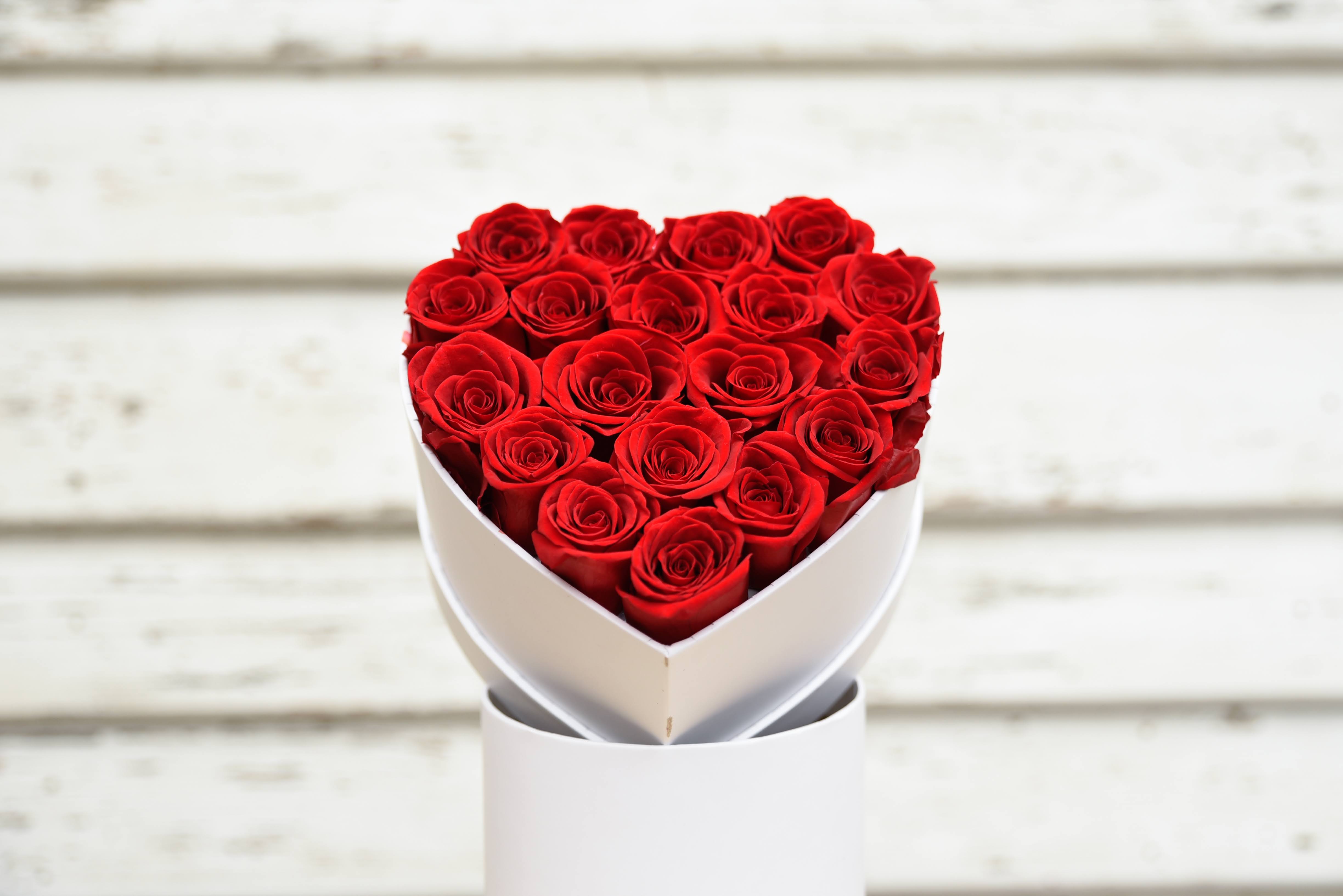 Everlasting Red Rose Heart Box I 19 Roses – Peach and Petals Dried Flowers